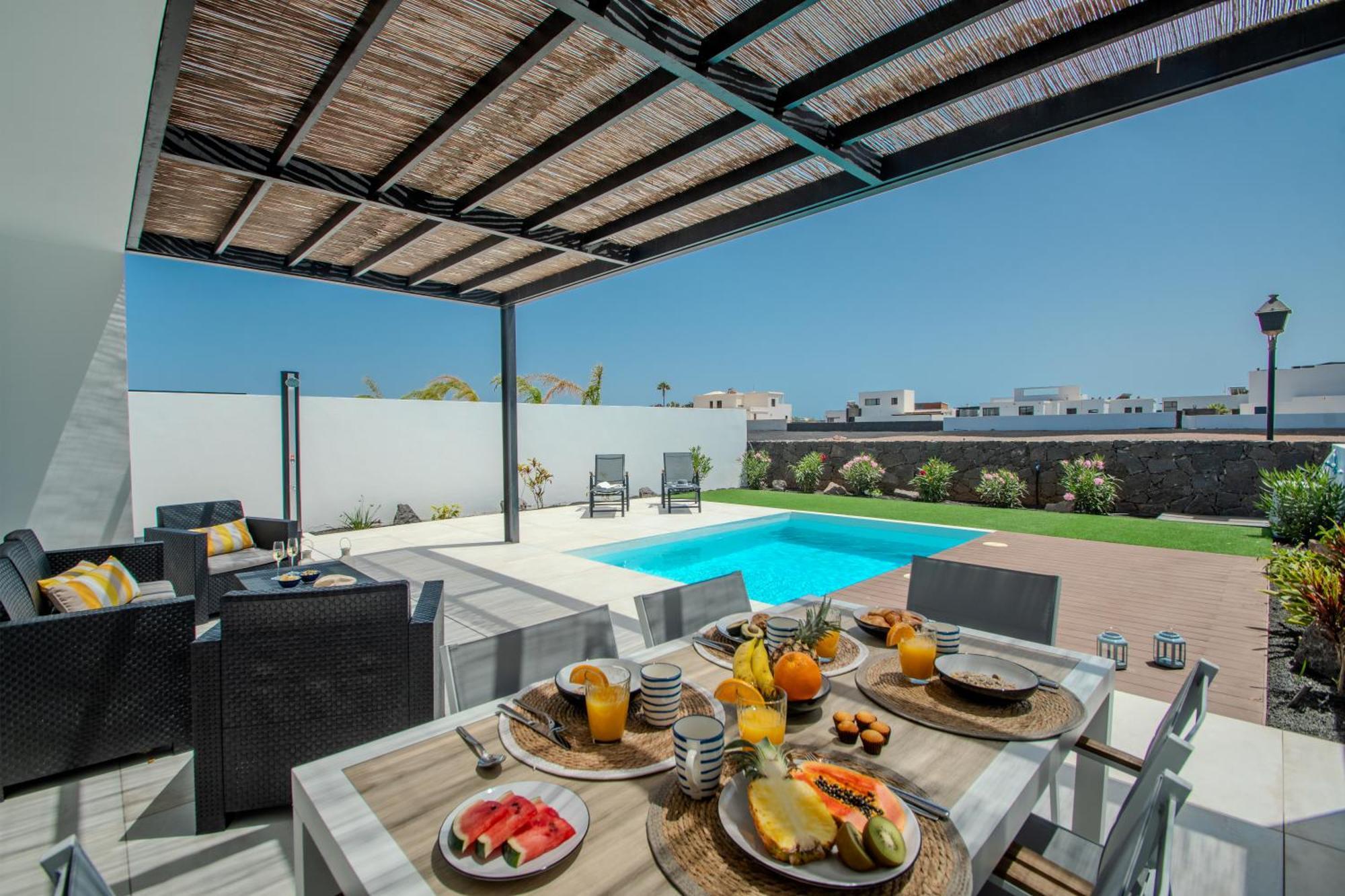 Serena Villa 38 - Heated Pool, Sea Views, Ac, High Speed Internet Playa Blanca  Esterno foto