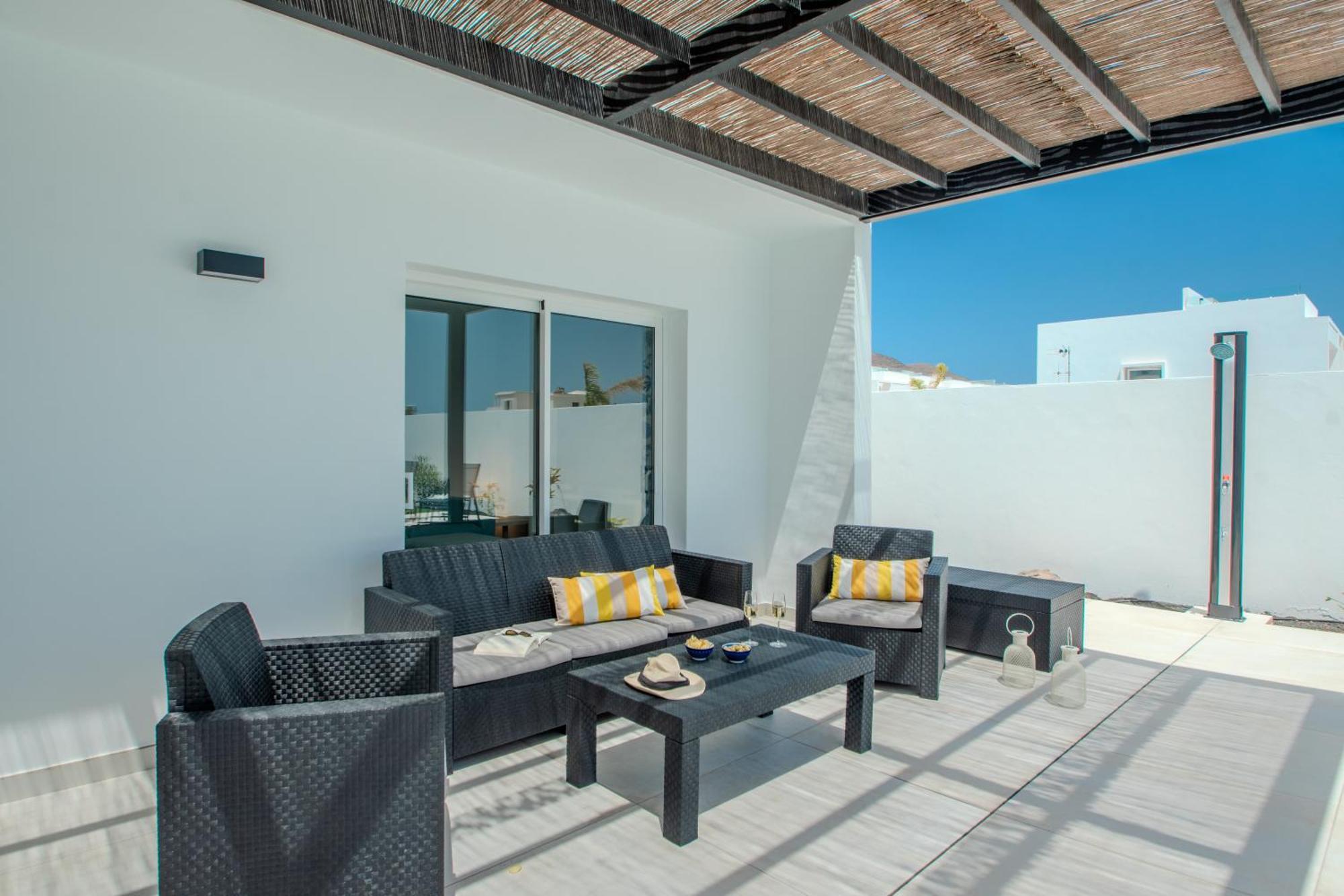 Serena Villa 38 - Heated Pool, Sea Views, Ac, High Speed Internet Playa Blanca  Esterno foto